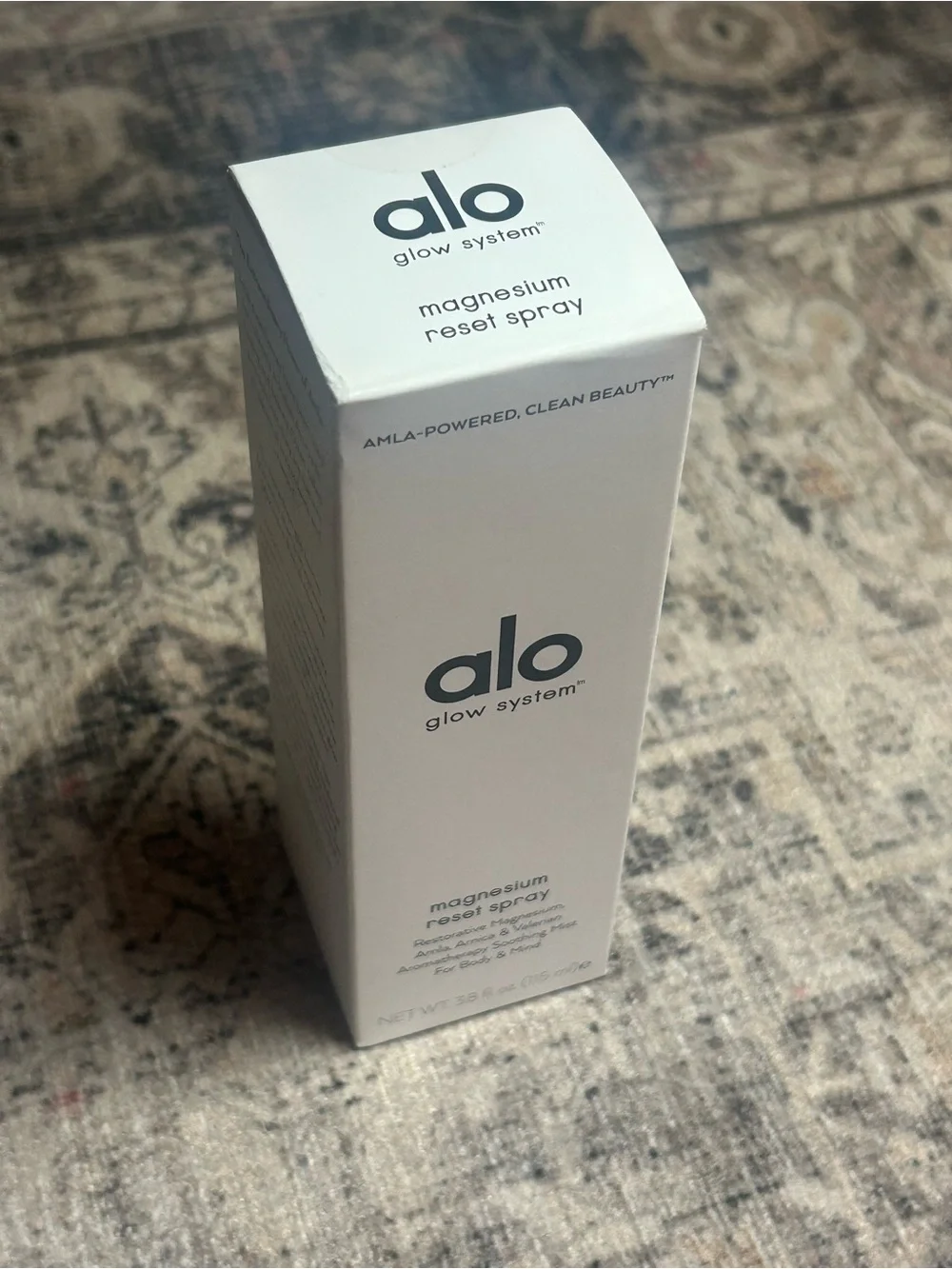 ALO Yoga Magnesium Reset Spray - White